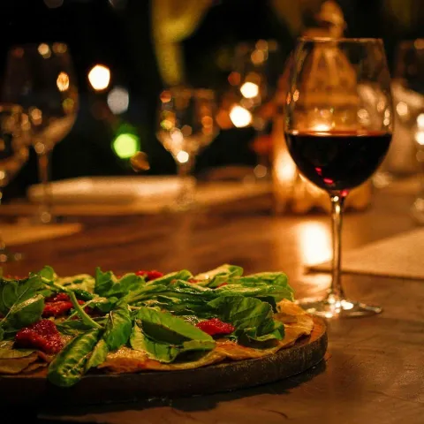 Pizzas servidas pela Pizzaria Família Bella