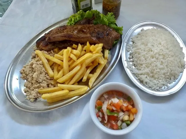Pratos do Restaurante Chafariz