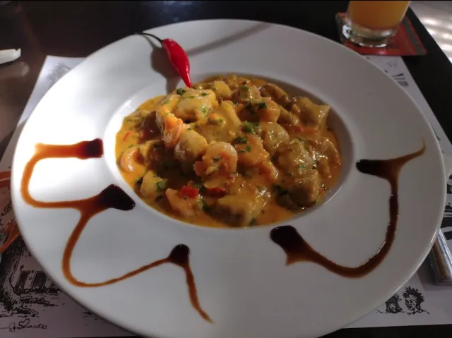 Pratos e ambiente do Restaurante Maiyê