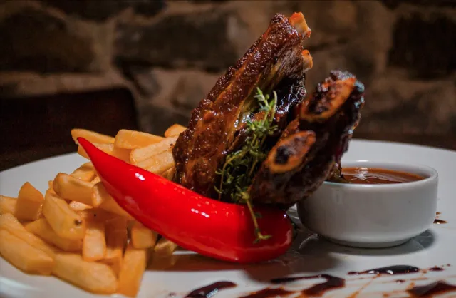 Pratos do Restaurante Prosa na Praça