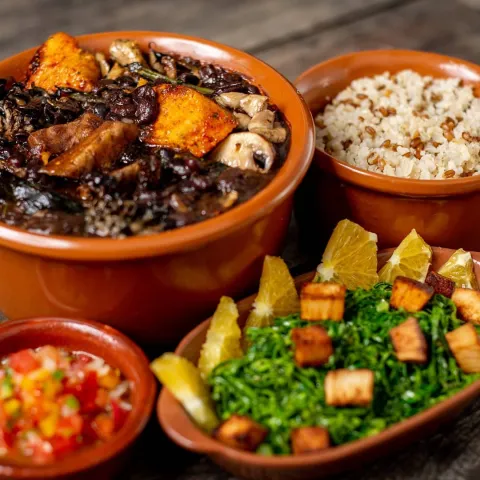 Pratos do Restaurante Quintal de Mãe